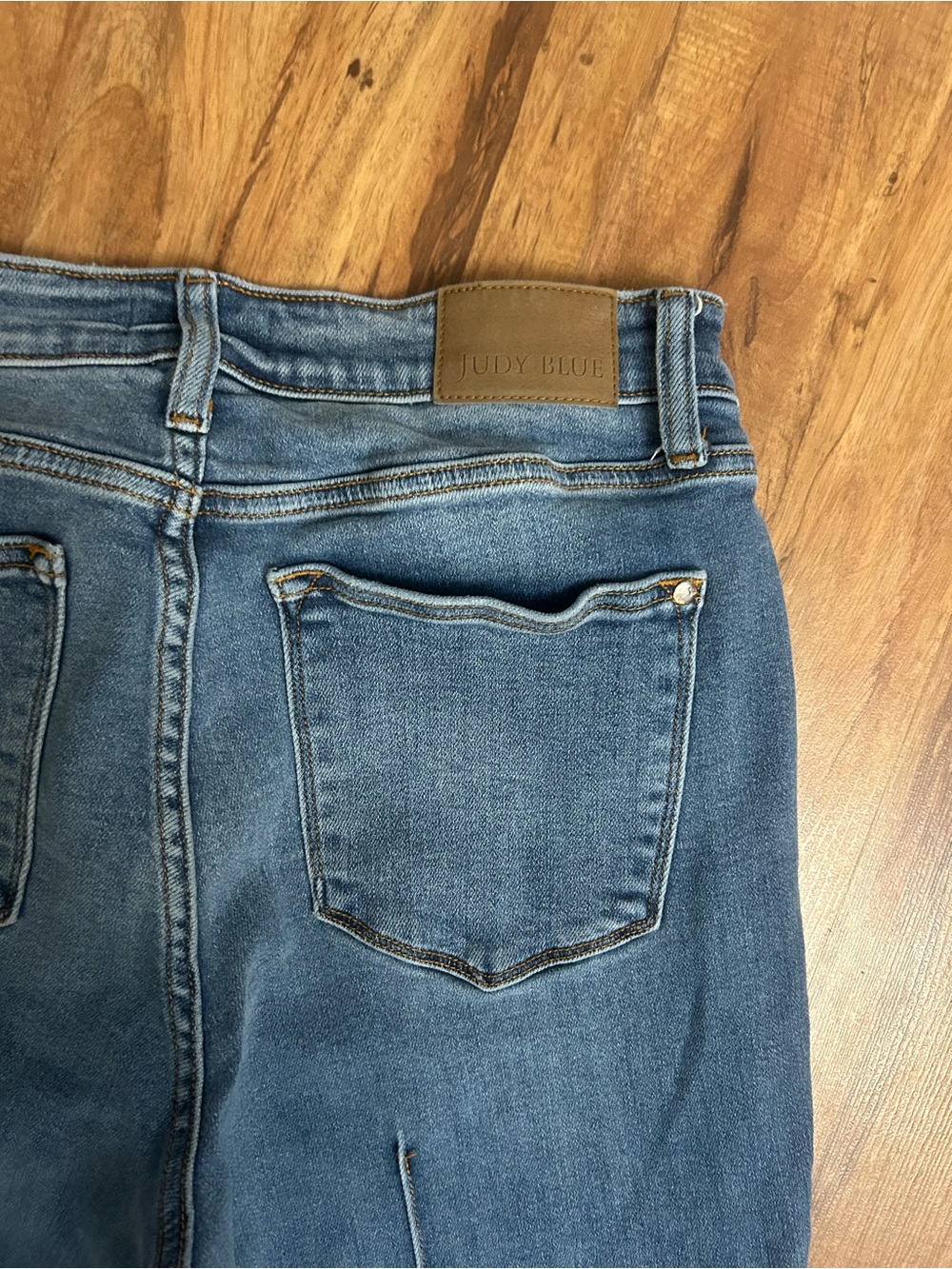 Judy Blue Kimberly Front Seam Detail Cuffed Straight Fit Jeans Womens Size 16 - Picture 6 of 12